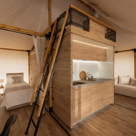 אתר נופש Ohai Outdoor 3*