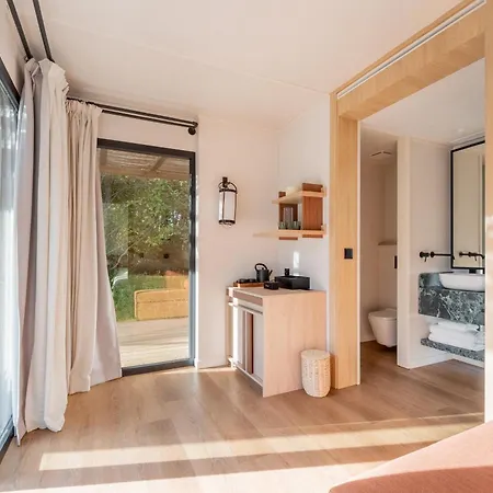 Ohai Outdoor אתר נופש 3*